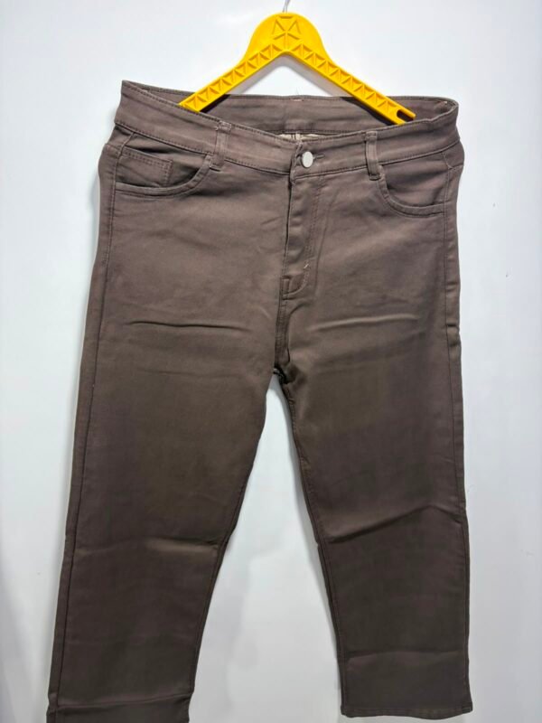 Street Fit Ladies Jeans
